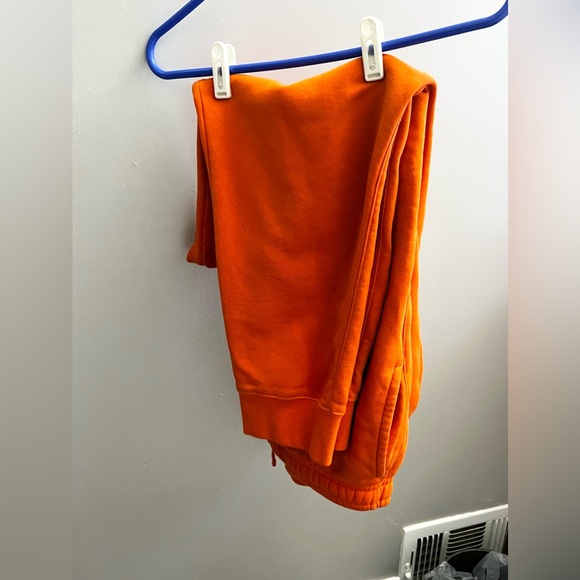 💥SOLD💥 Orange Men’s NIKE Sweatsuit - Picture 6 of 7